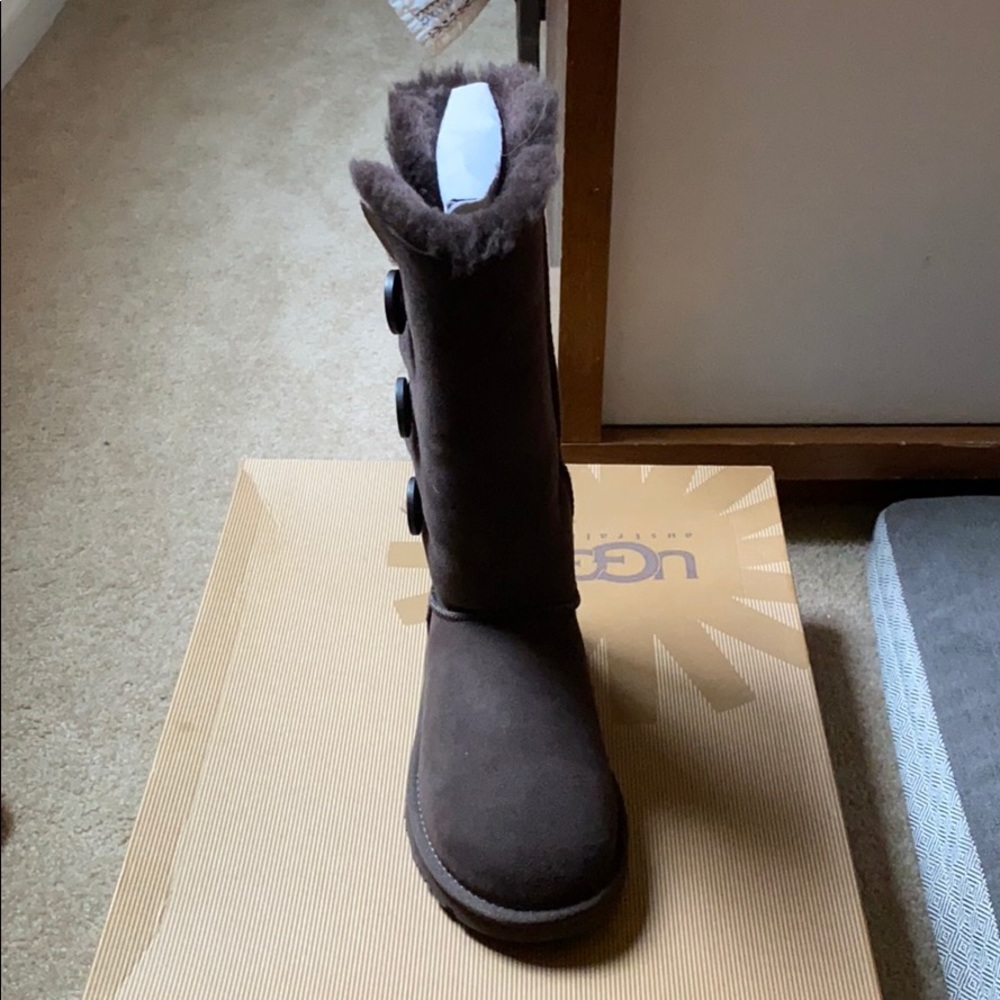 Uggs Bailey Button Triple Boot - image 2